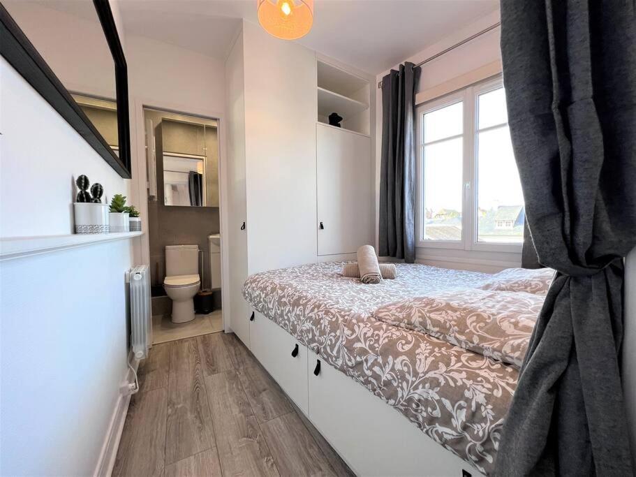Le Cyrano, Deauville - App. T2 Proche De La Mer Luaran gambar